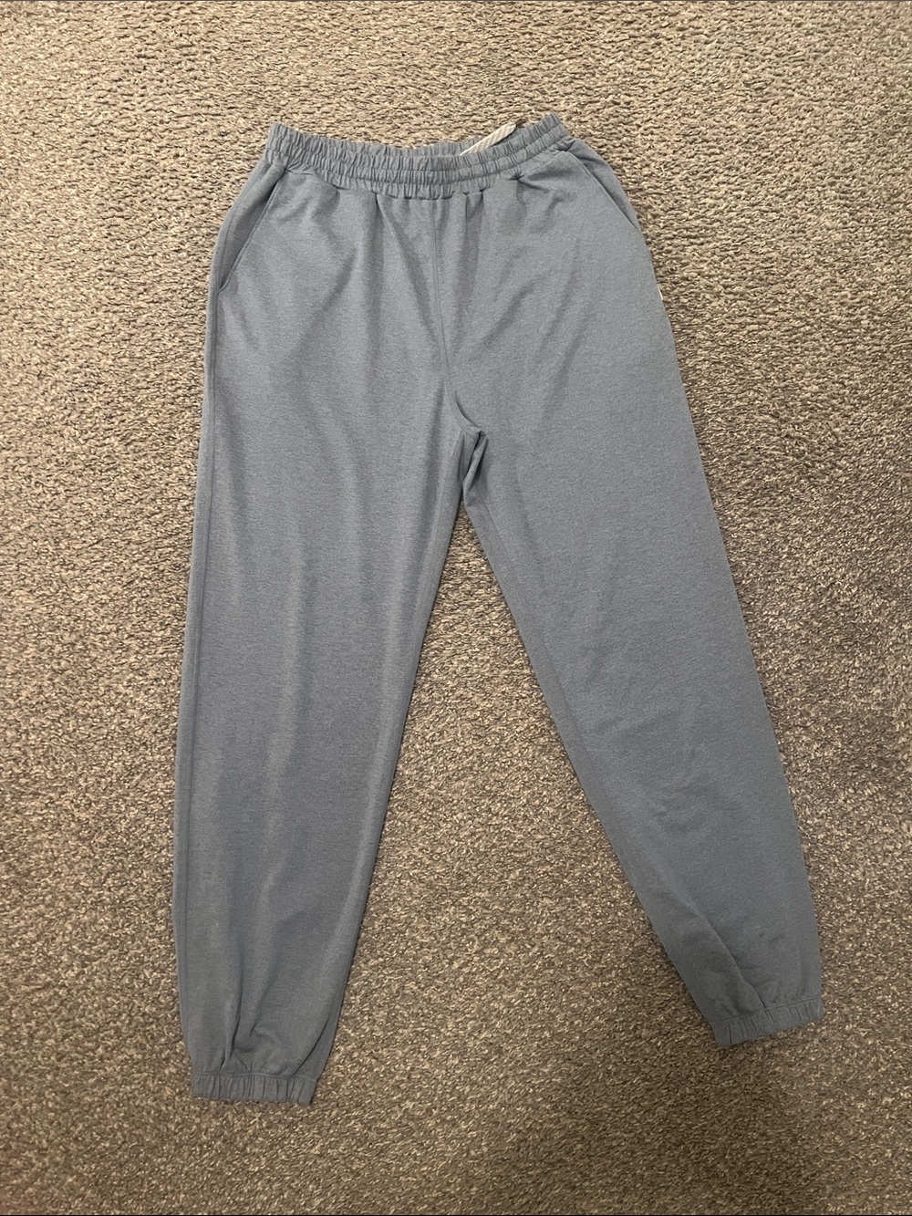 Vuori performance joggers. Xs